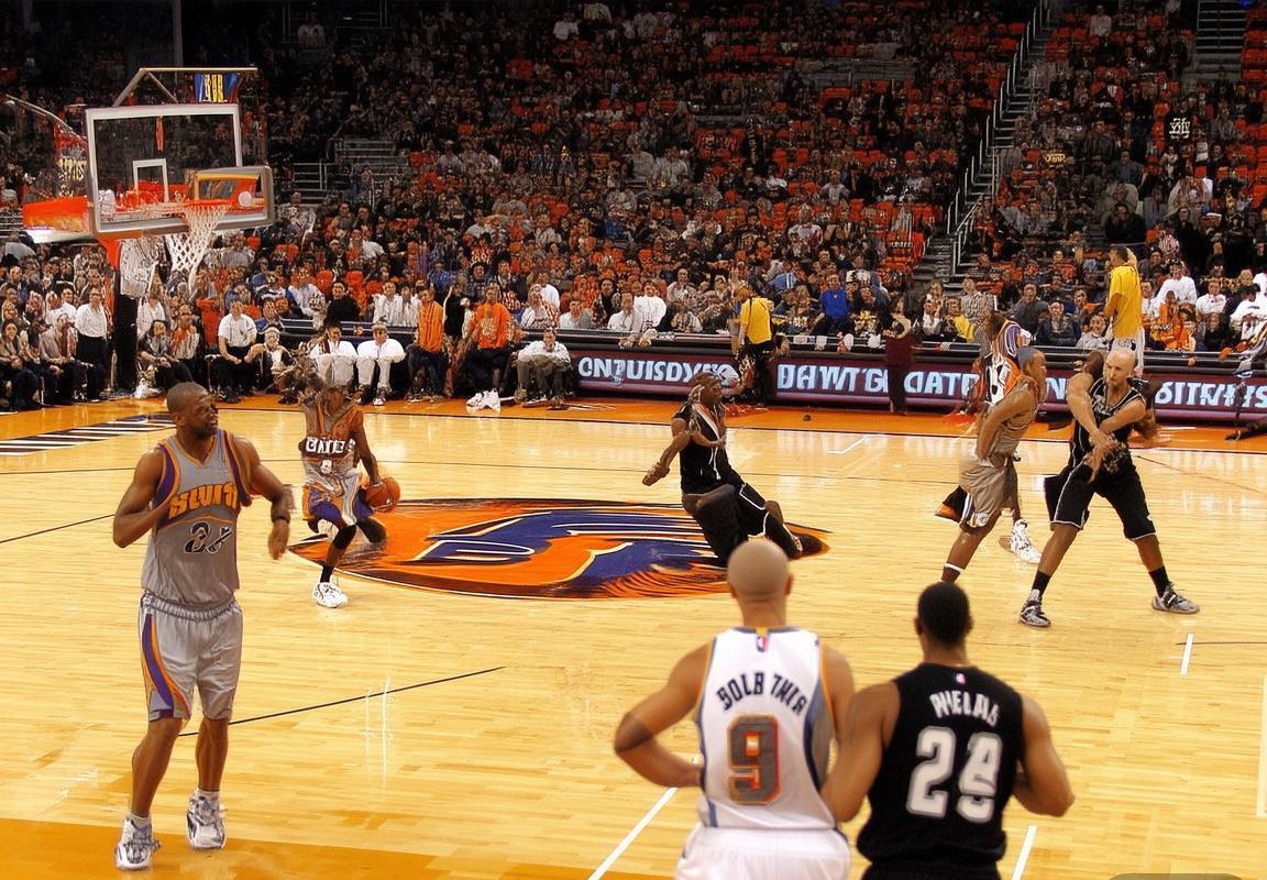 2008年NBA季后赛：太阳与马刺巅峰对决解析